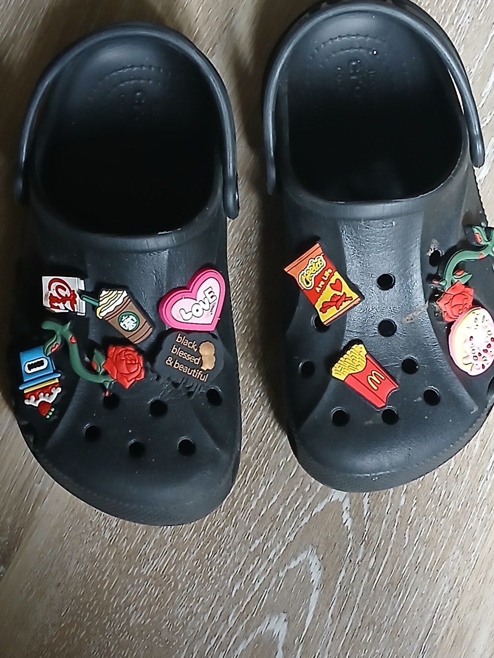 CROCS - Kids with Colorful Charms